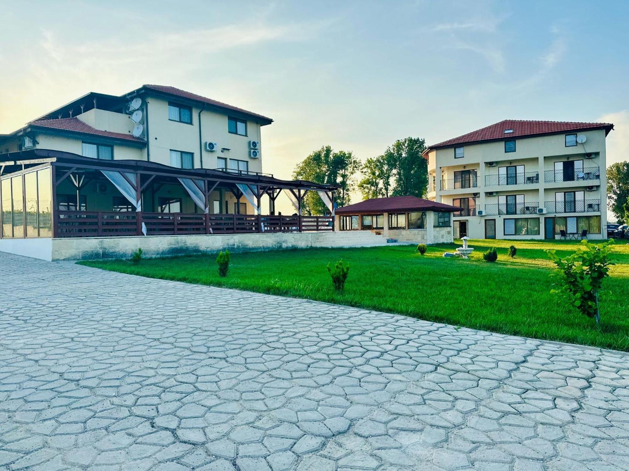 Pensiunea Fabian Hotel Jurilovca Bagian luar foto