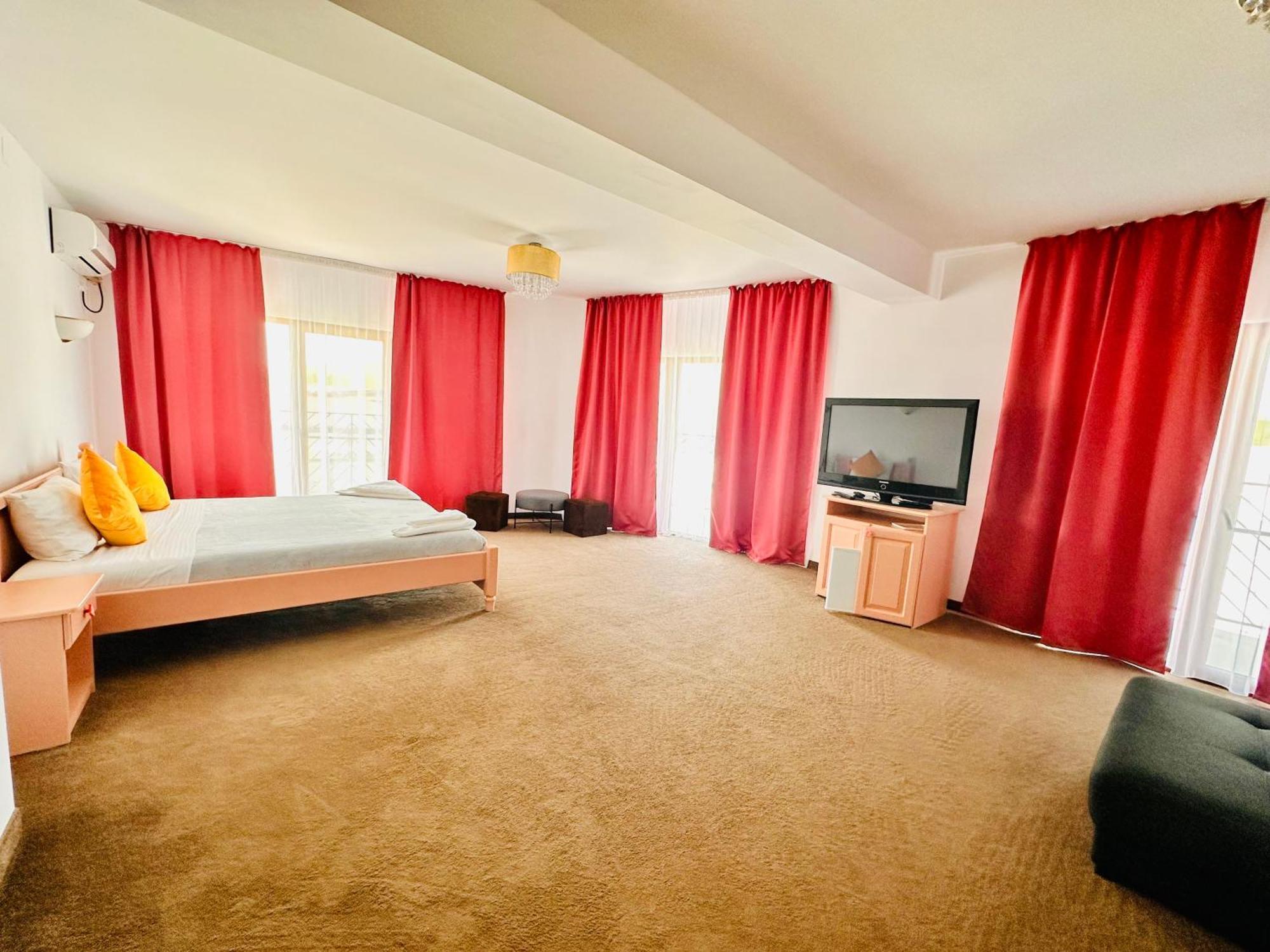 Pensiunea Fabian Hotel Jurilovca Bagian luar foto