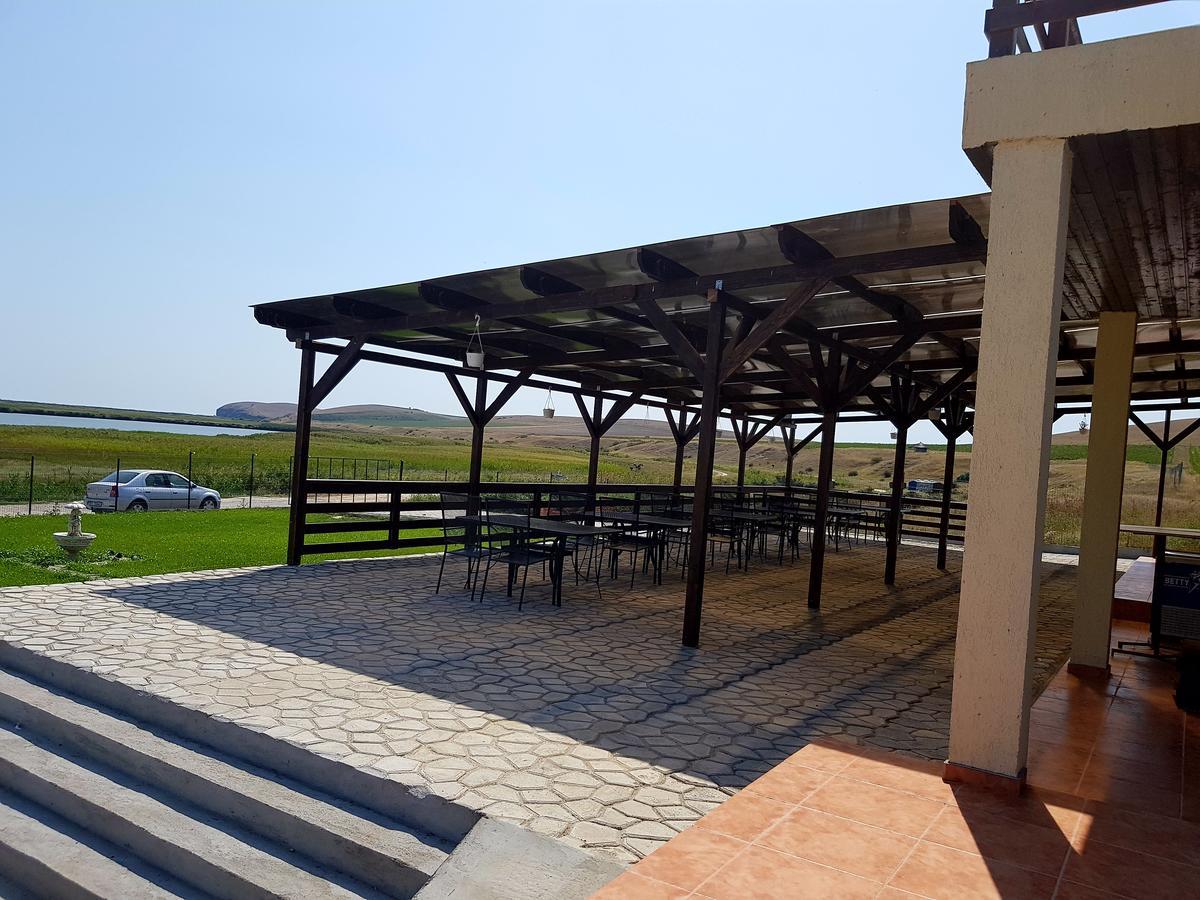 Pensiunea Fabian Hotel Jurilovca Bagian luar foto