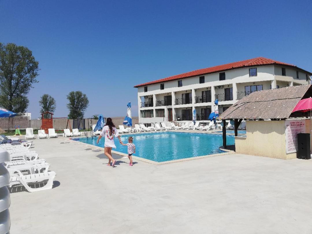 Pensiunea Fabian Hotel Jurilovca Bagian luar foto